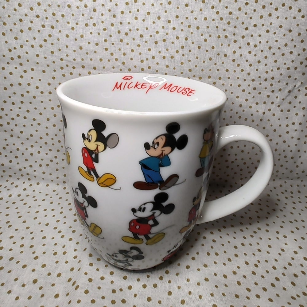 Disney Store Exclusive HTF Evolution Mickey Mouse Mug cup Like new!